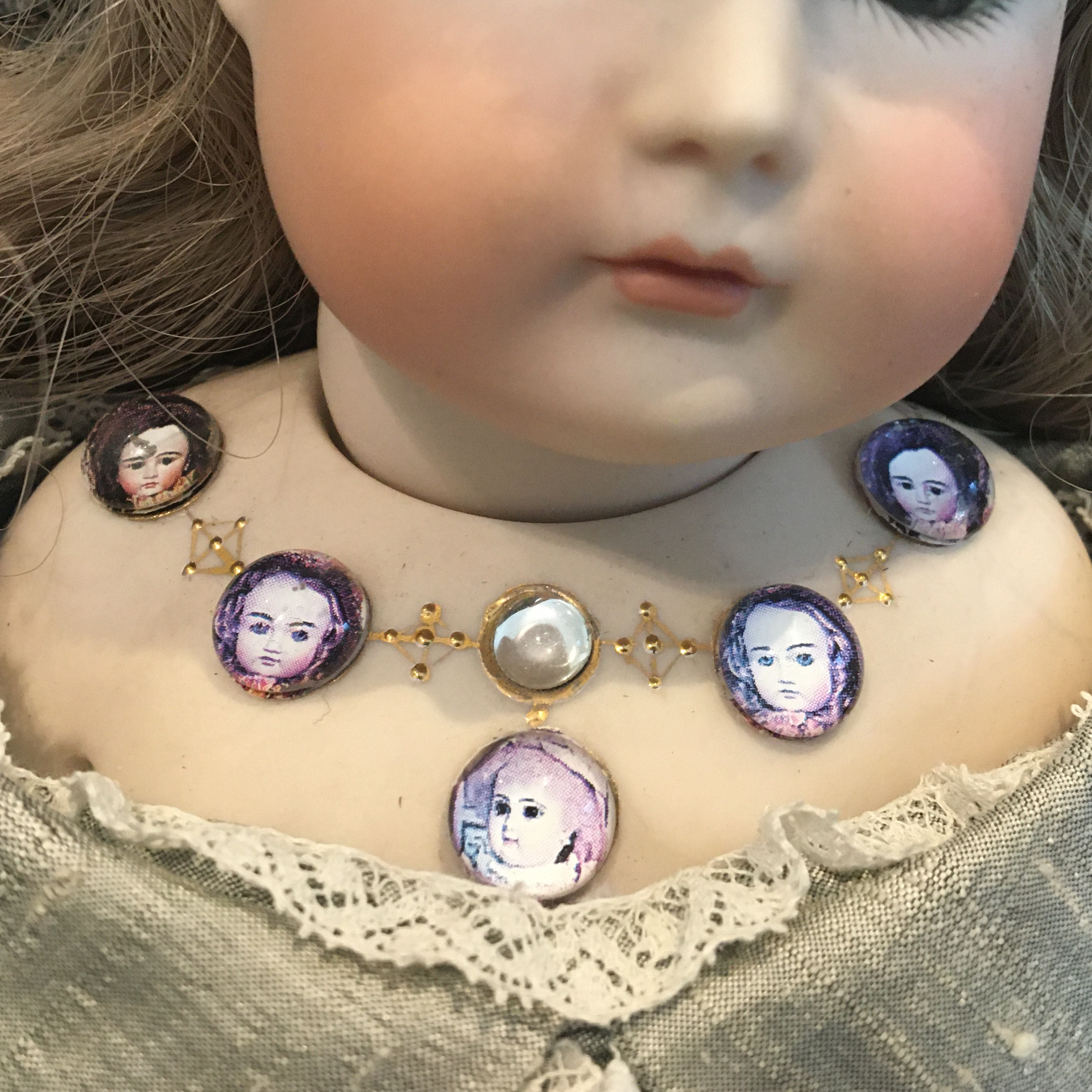 XI Girl Cabochons