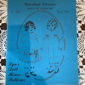 Pattern for knee-length dresses with smocking near the shoulders