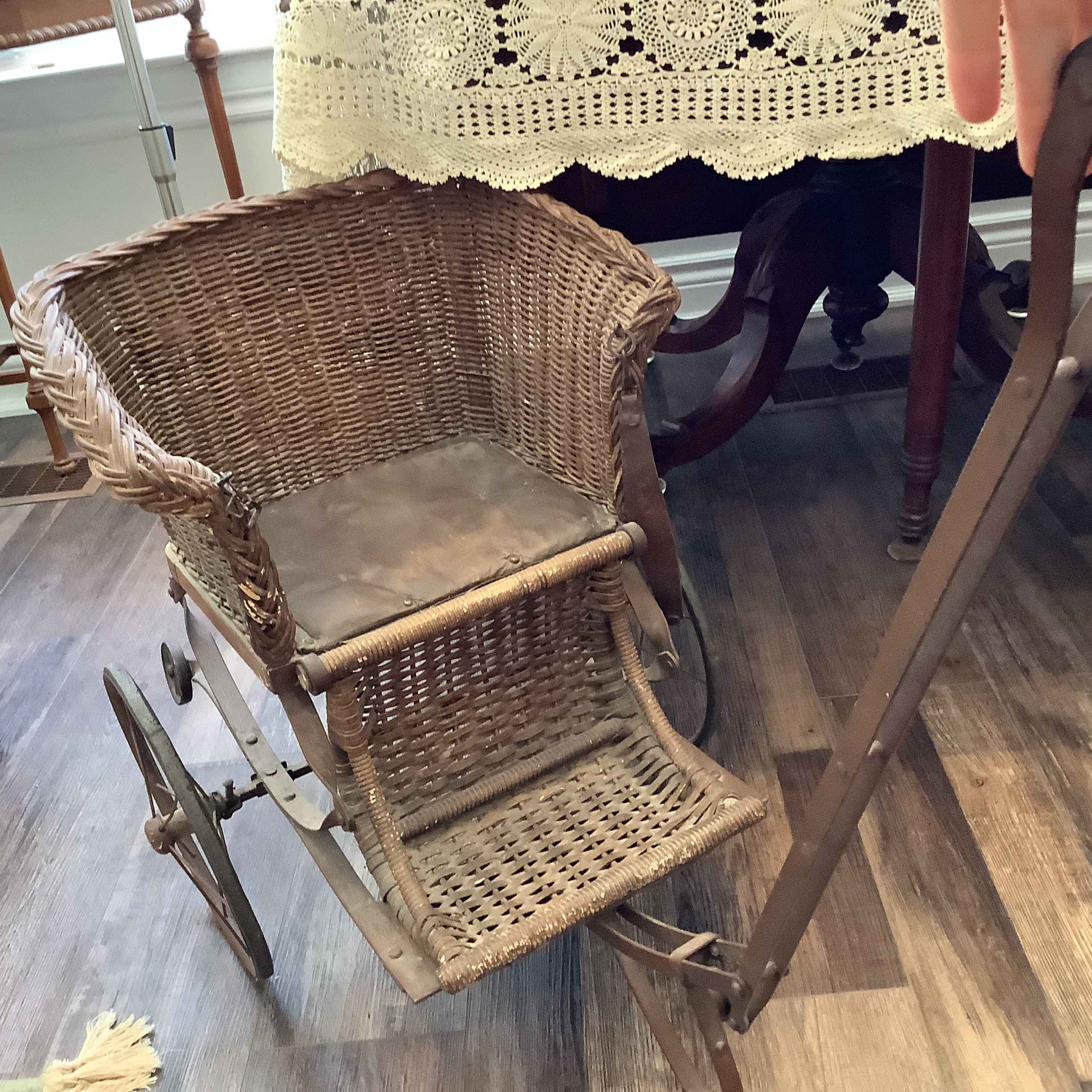 Baby Carriage Handle Out