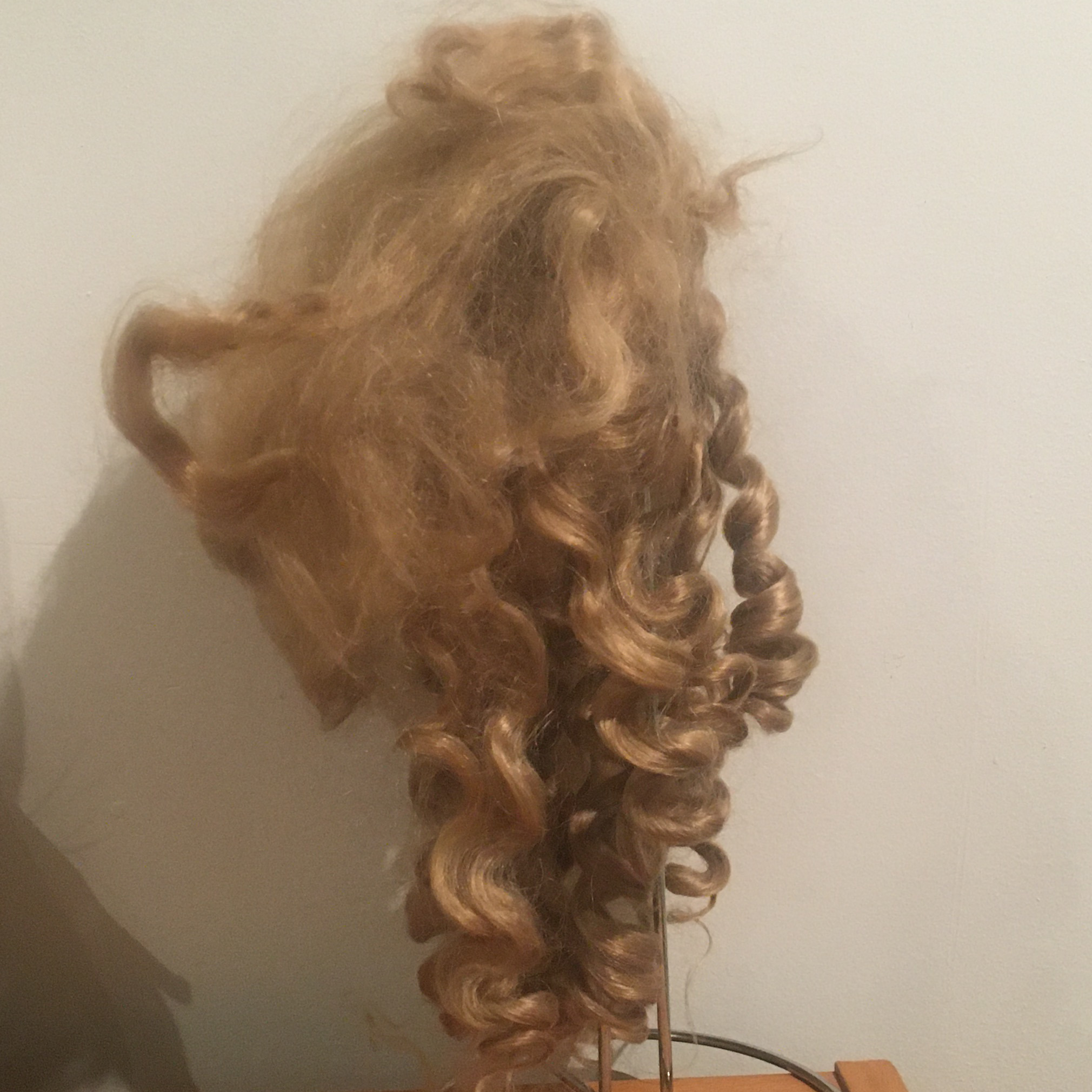 Wig Side