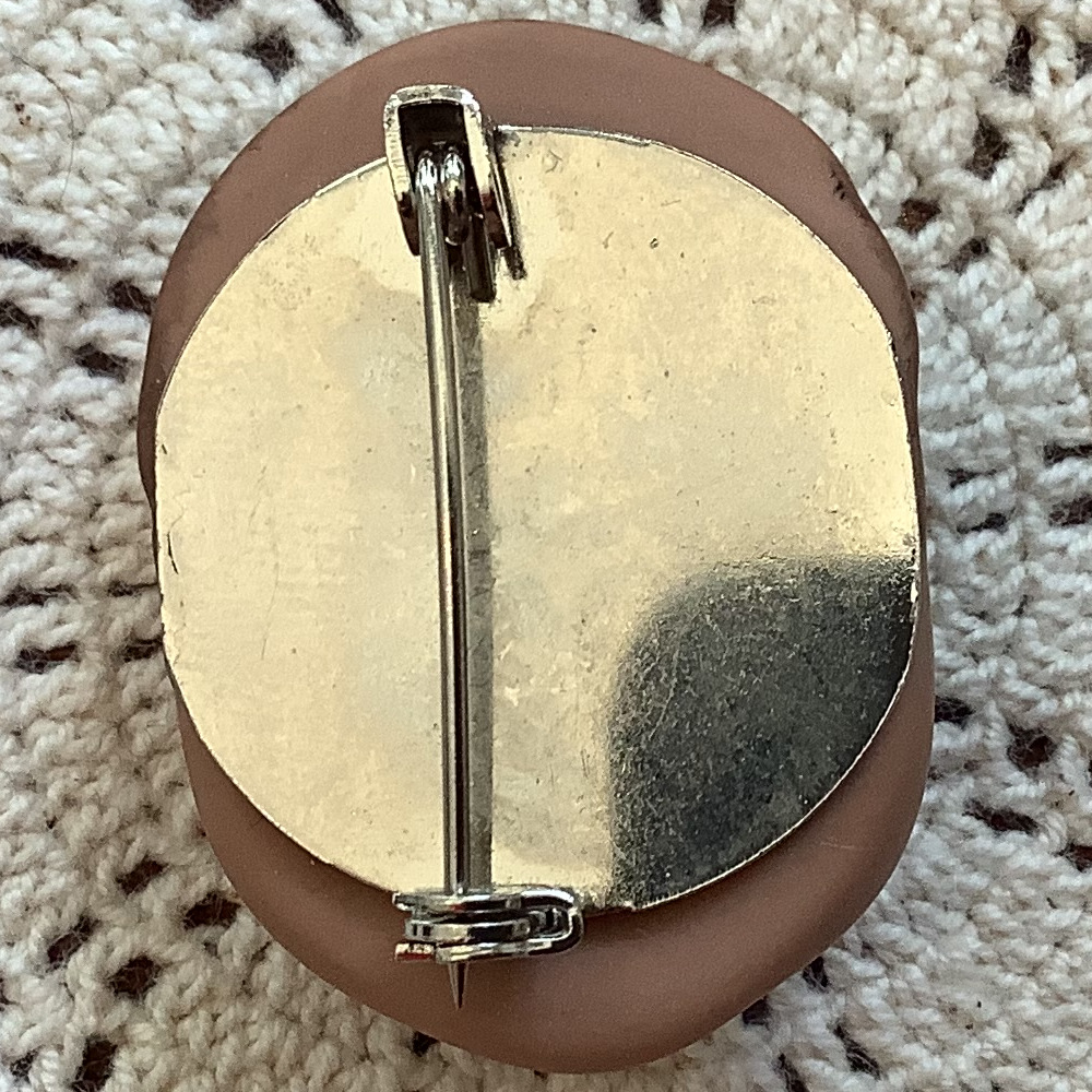 Brooch Back