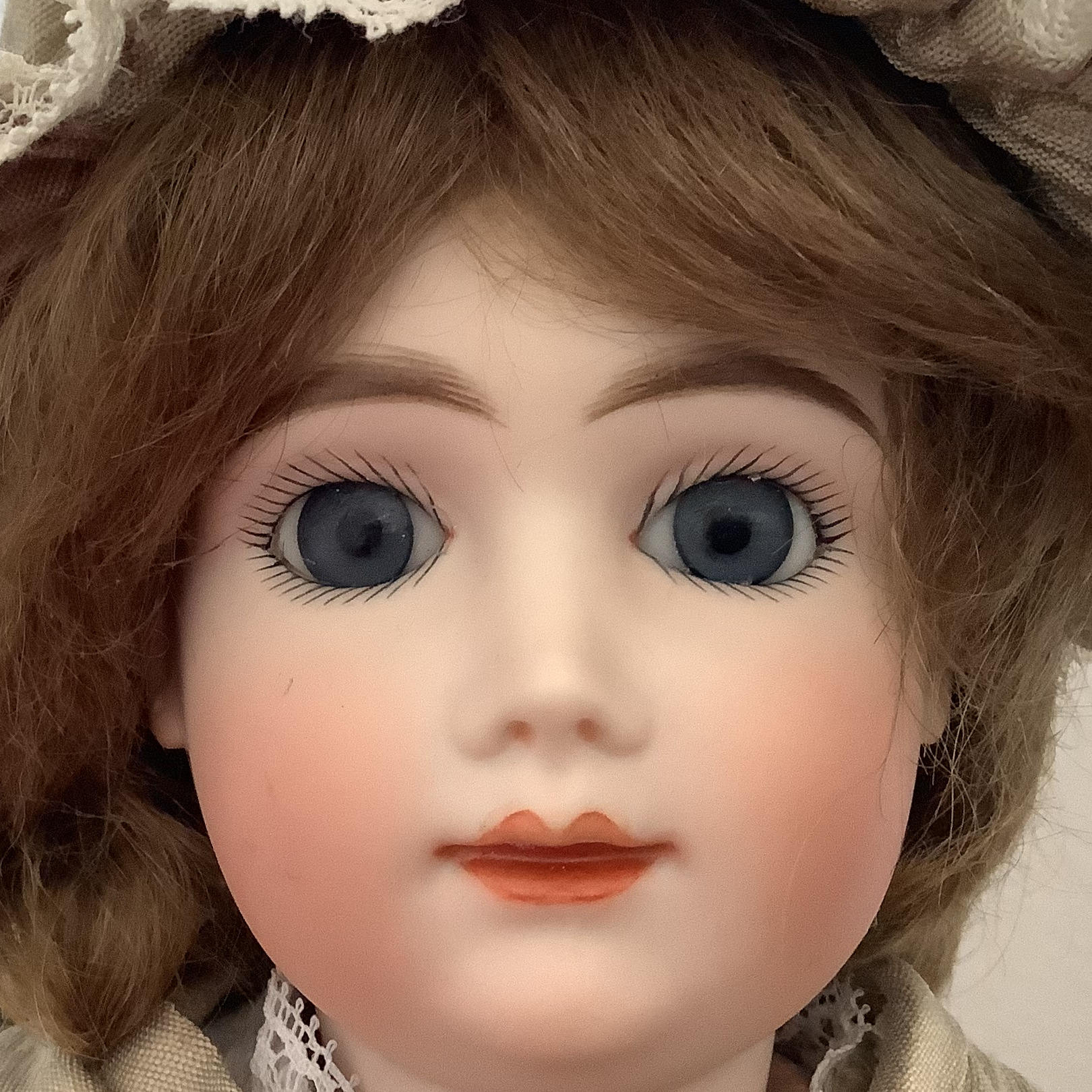 Nina Face 1